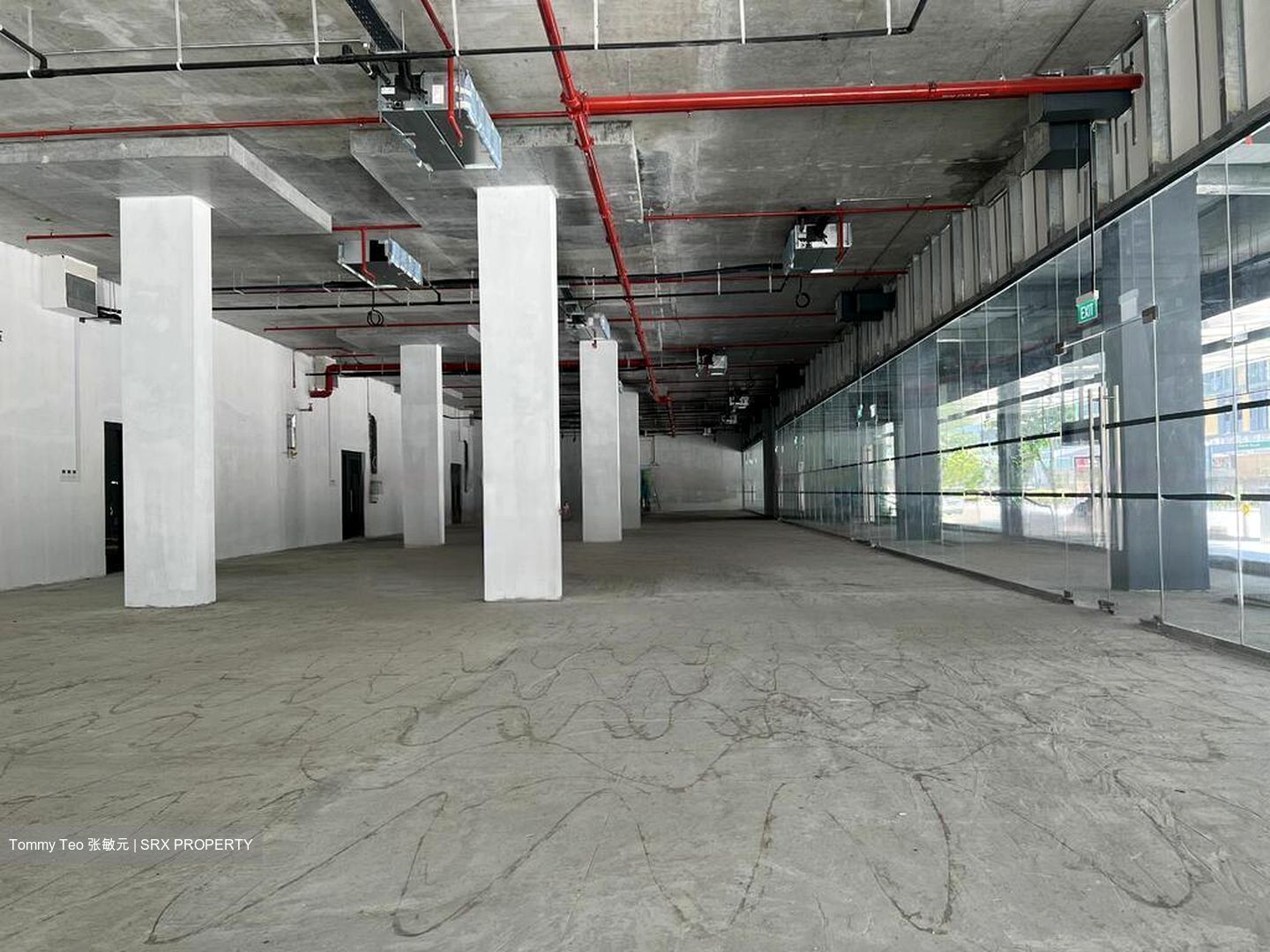 Middle Road (D7), Retail #480246201